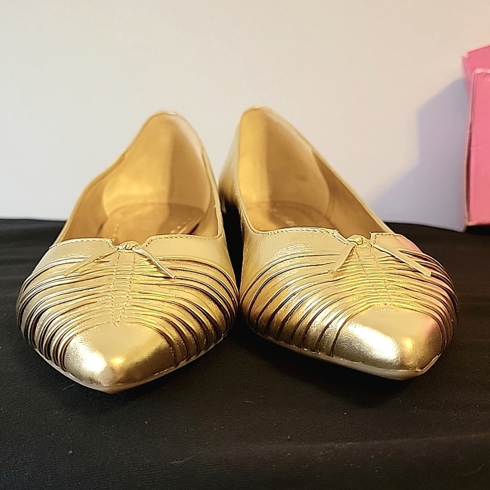 NWT!  BCBGIRLS Pointed Gold Metallic Flats in ORIGINAL BOX - Picture 3 of 9